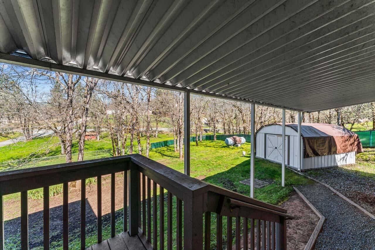650 Three Pines Road Grants Pass, OR 97526 - Photo 10 of 48 9