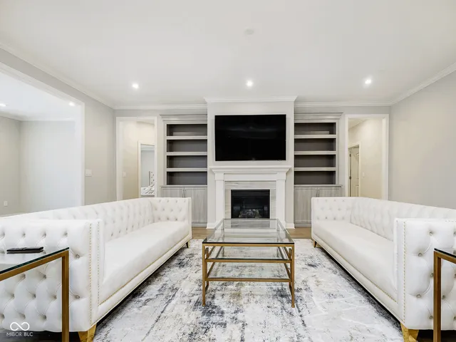 $4,250 | 14755 Legacy Oaks Drive, Carmel, IN 46032