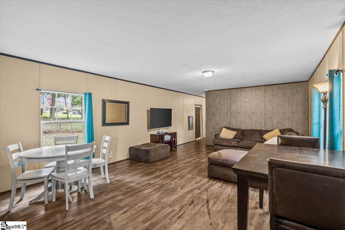 1121 Foster Road Inman, SC 29349 - Photo 6 of 35