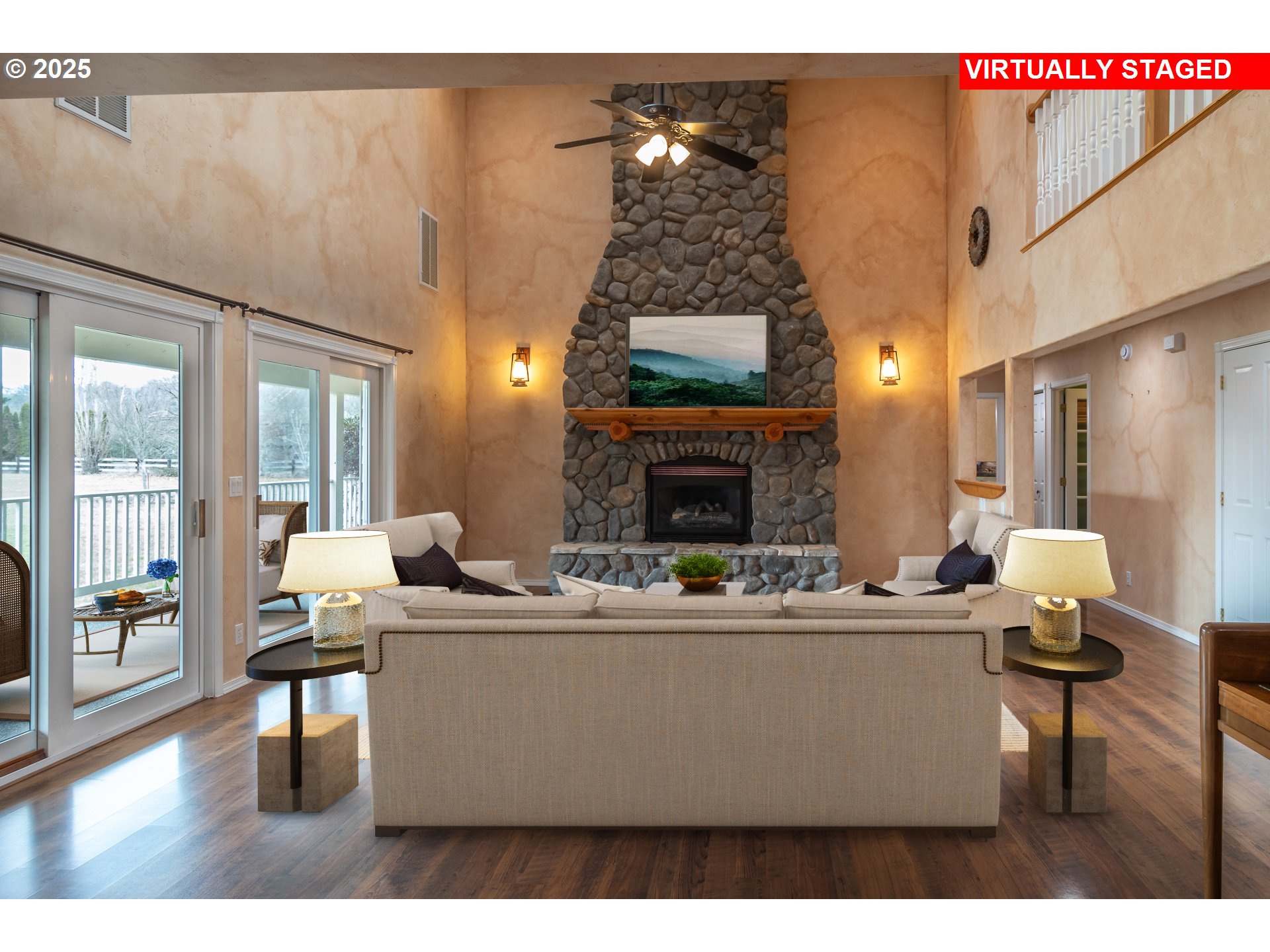 3181 Fisher Road Roseburg, OR 97471 - Photo 5 of 46 Living Room/Dining Room