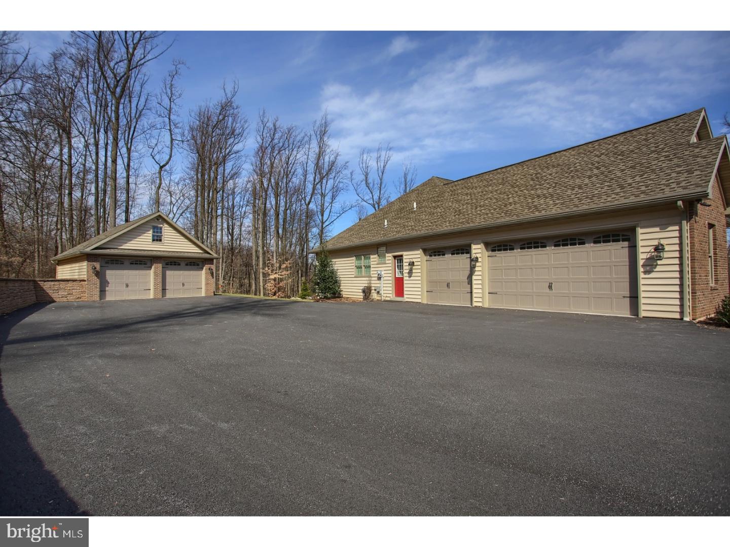 211 Chapel Hill Road Reading, PA 19608 - Photo 20 of 25