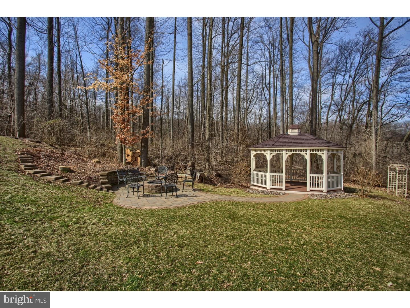211 Chapel Hill Road Reading, PA 19608 - Photo 21 of 25