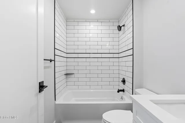 $760,300 | 14 Footpath Way, Lake George, NY 12845