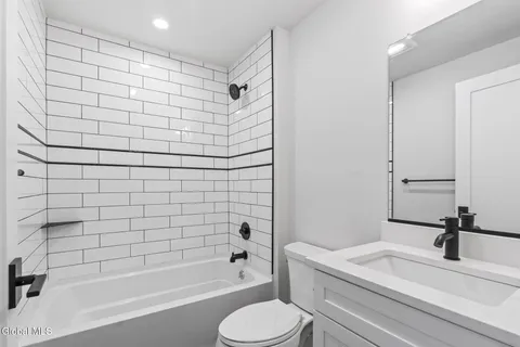 $760,300 | 14 Footpath Way, Lake George, NY 12845