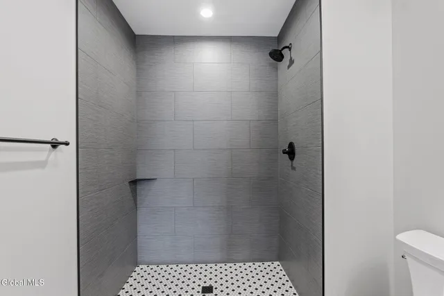 $760,300 | 14 Footpath Way, Lake George, NY 12845