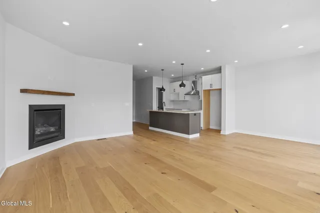 $760,300 | 14 Footpath Way, Lake George, NY 12845