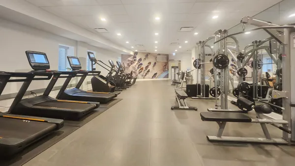 $3,900 | 850 North Lake Shore Drive, Unit 504, Chicago, IL 60611
