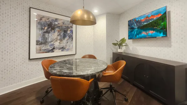 $3,900 | 850 North Lake Shore Drive, Unit 504, Chicago, IL 60611