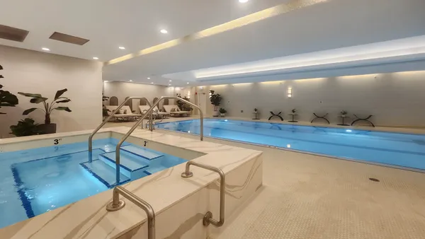 $3,900 | 850 North Lake Shore Drive, Unit 504, Chicago, IL 60611