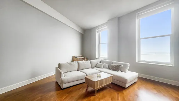 $3,900 | 850 North Lake Shore Drive, Unit 504, Chicago, IL 60611