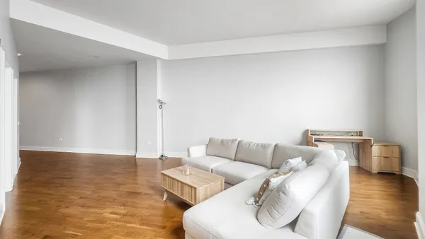 $3,900 | 850 North Lake Shore Drive, Unit 504, Chicago, IL 60611