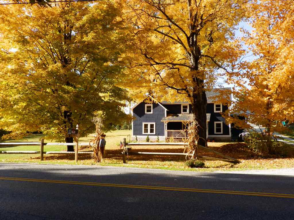 2069 East Pittsford Road Rutland Town, VT 05701 - Photo 1 of 40