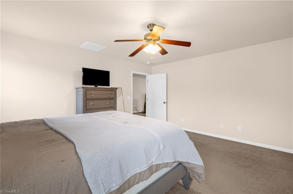 5703 Midstream Circle Clemmons, NC 27012 - Photo 15 of 30