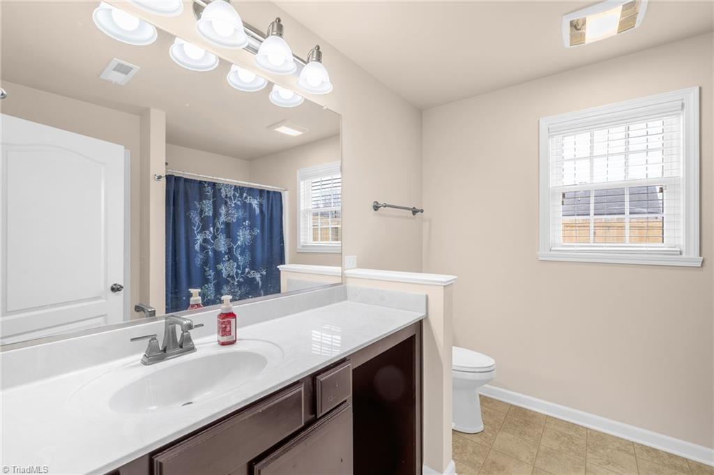 5703 Midstream Circle Clemmons, NC 27012 - Photo 18 of 32