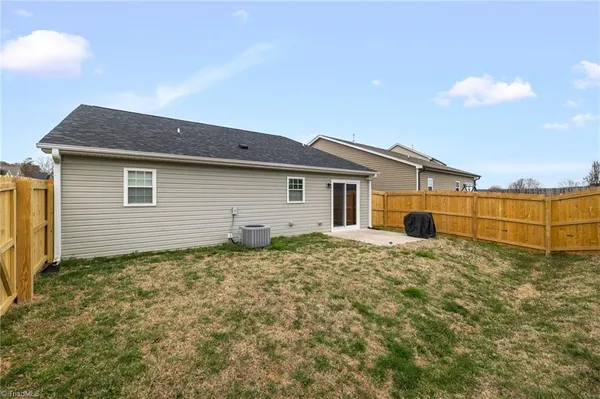 $324,000 | 5703 Midstream Circle, Clemmons, NC 27012
