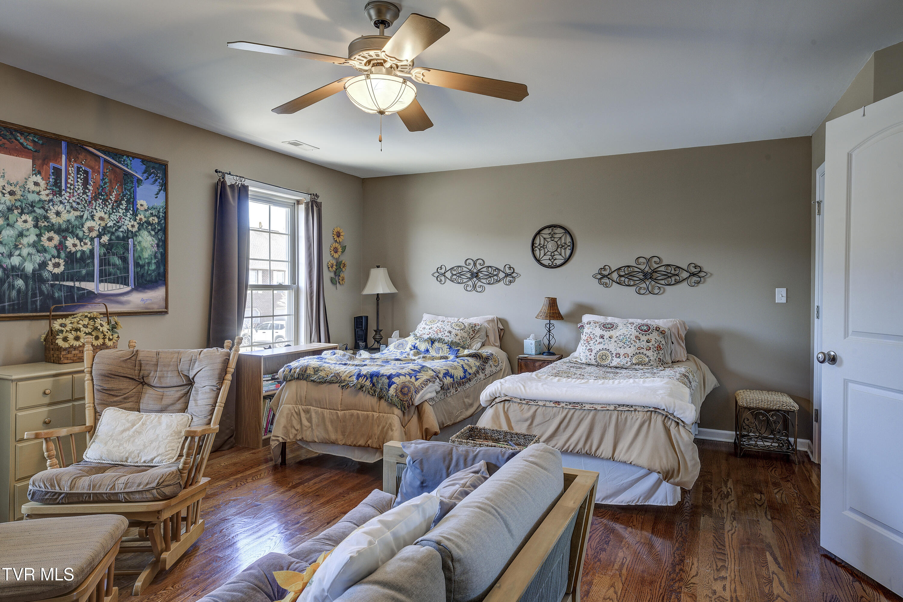 404 East Mountain View Road, Unit 104 Johnson City, TN 37601 - Photo 36 of 46 MtnView104-36