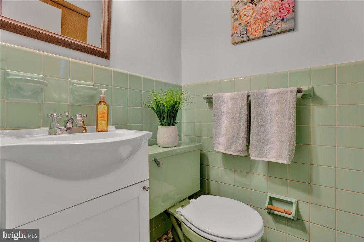 7810 Haines Road Cheltenham, PA 19012 - Photo 6 of 28 Gallery Image 6