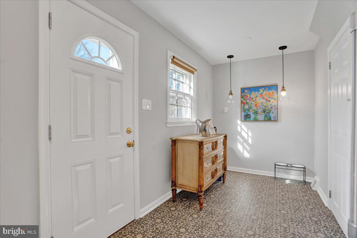 7810 Haines Road Cheltenham, PA 19012 - Photo 9 of 28 Gallery Image 9