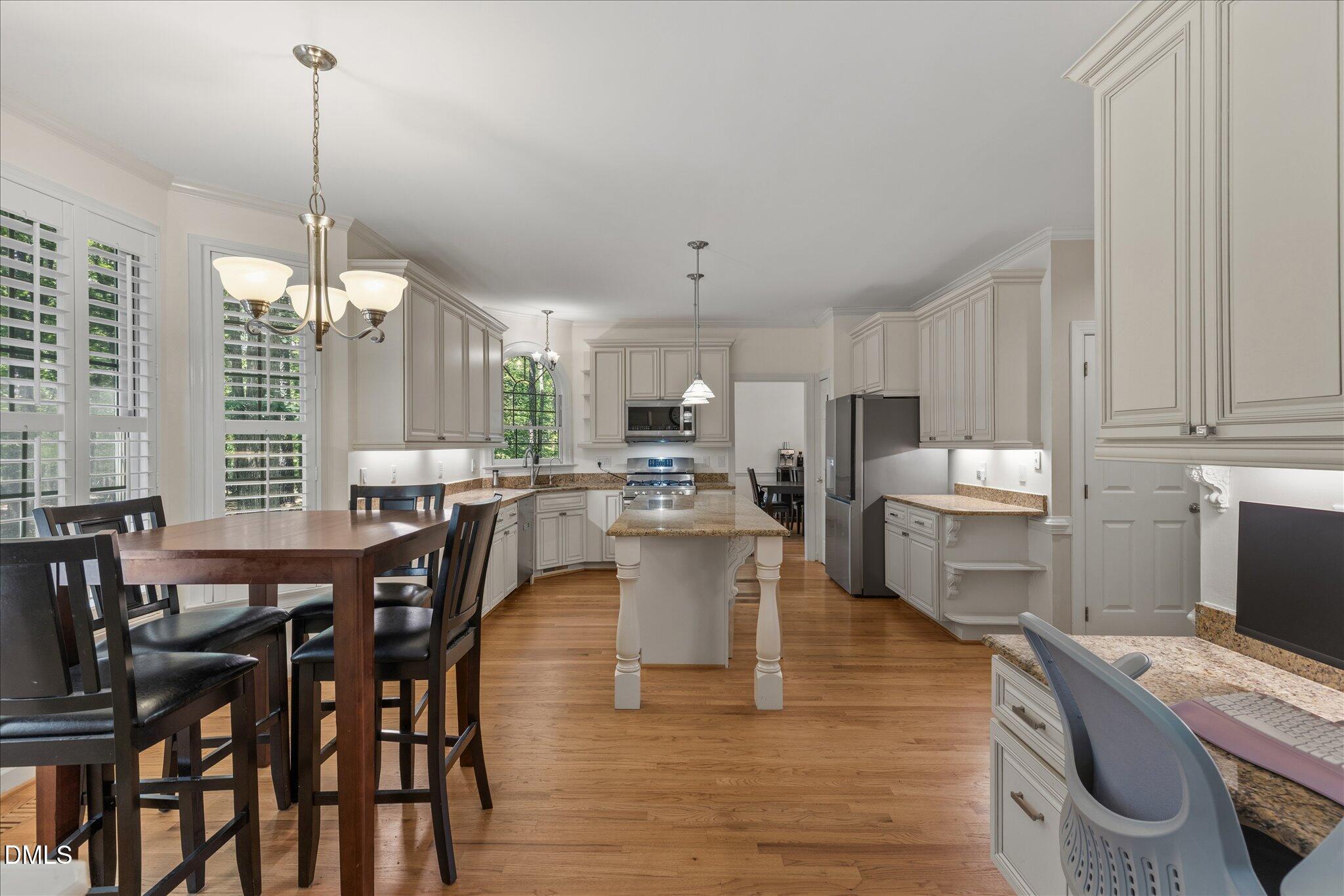 2509 Barton Ridge Court Raleigh, NC 27613 - Photo 22 of 62 25-IMG_2791