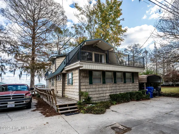 $609,000 | 3002 Canal Cove Road, Lake Waccamaw, NC 28450
