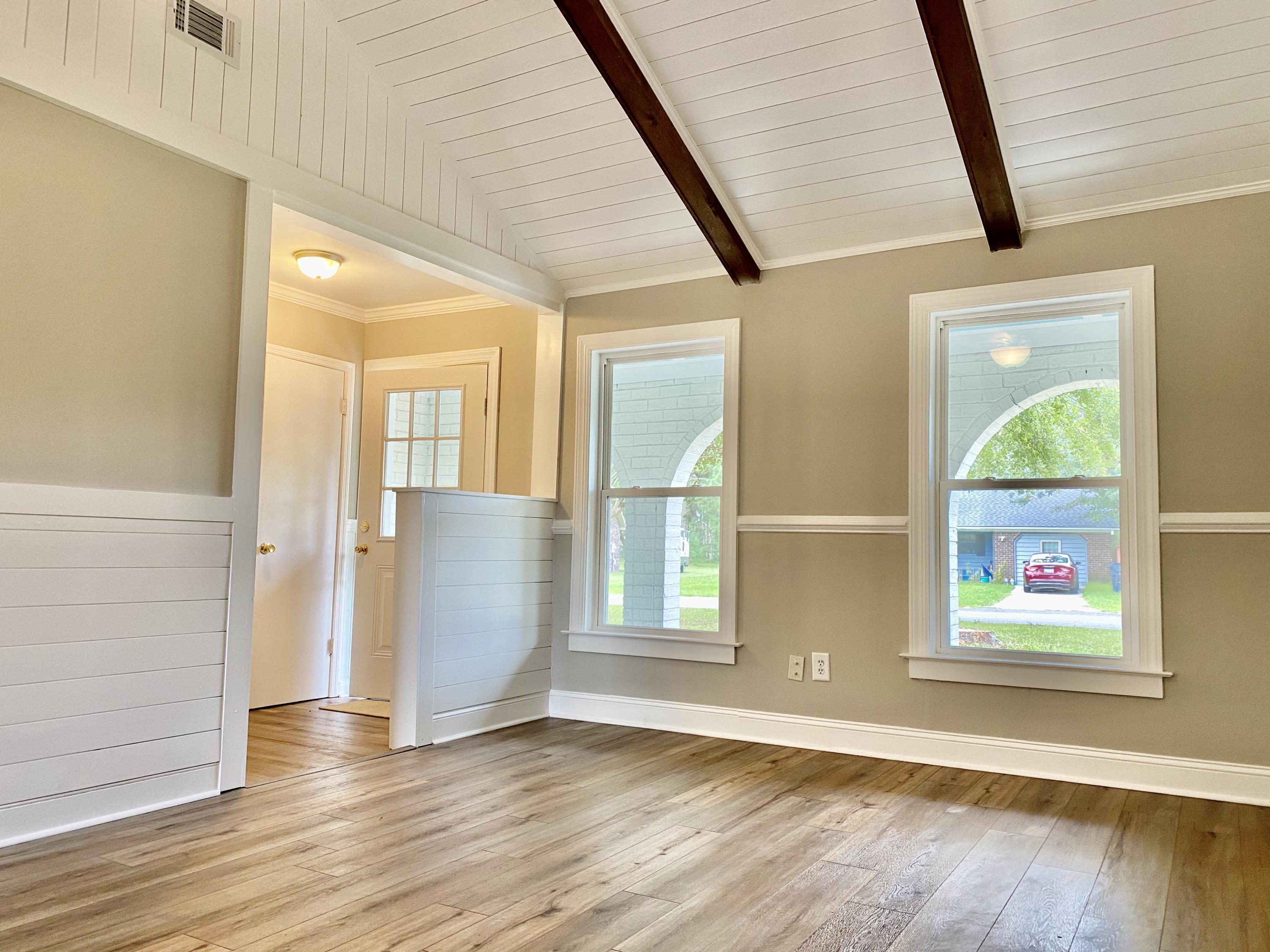 112 James Road Summerville, SC 29486 - Photo 2 of 35 IMG_2426