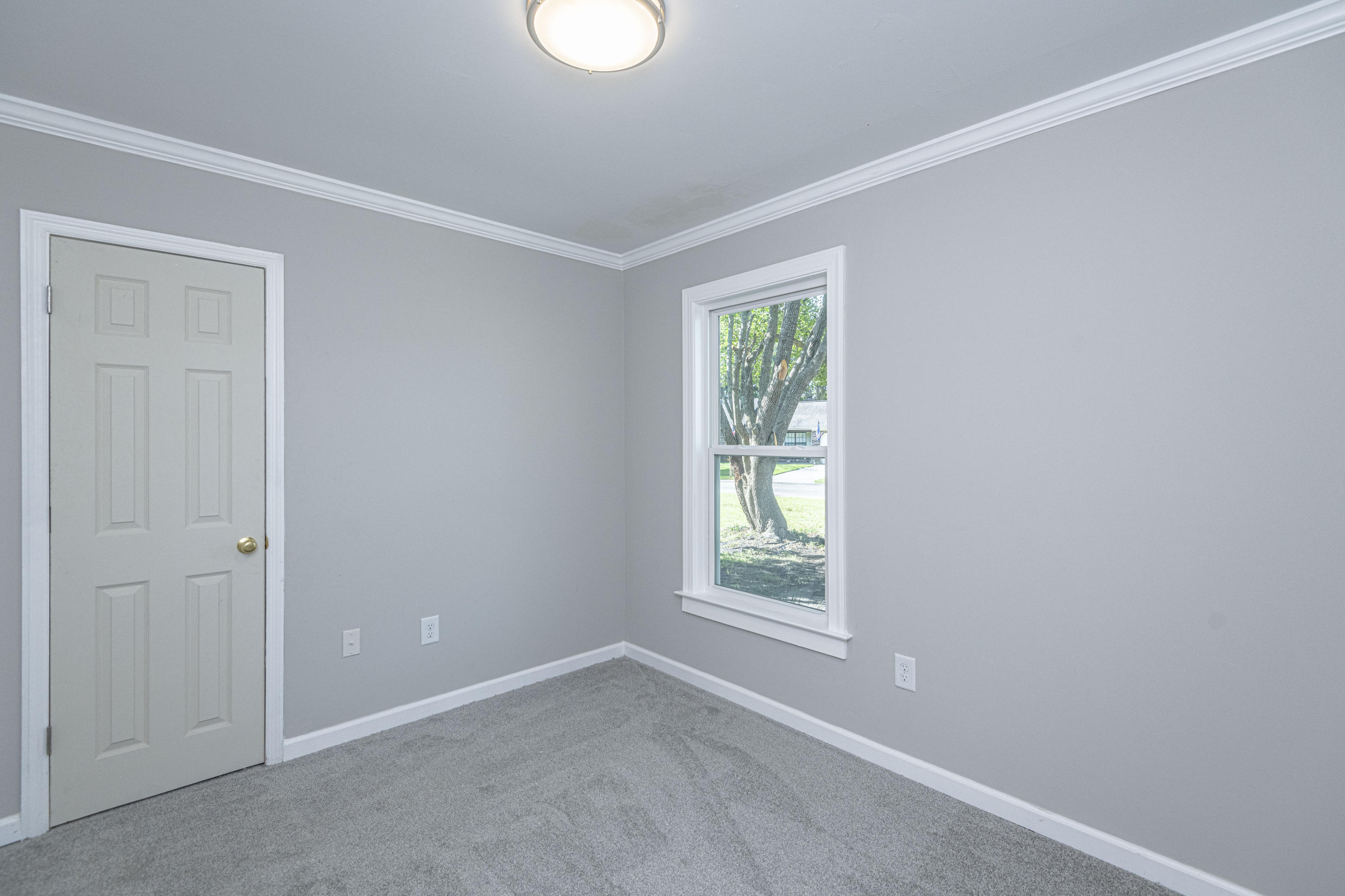 112 James Road Summerville, SC 29486 - Photo 13 of 35 Bedroom 1