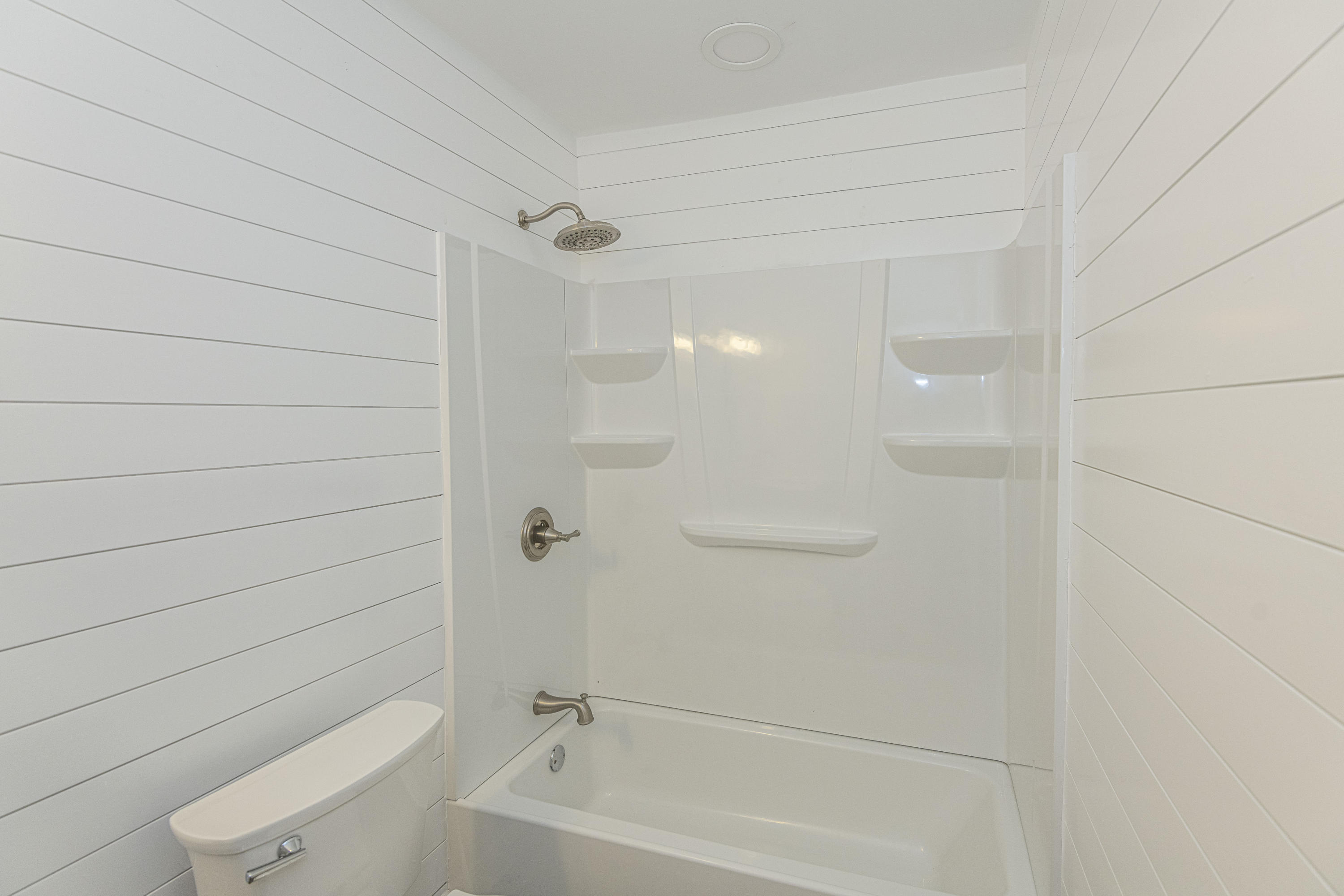 112 James Road Summerville, SC 29486 - Photo 15 of 35 Hall Bath