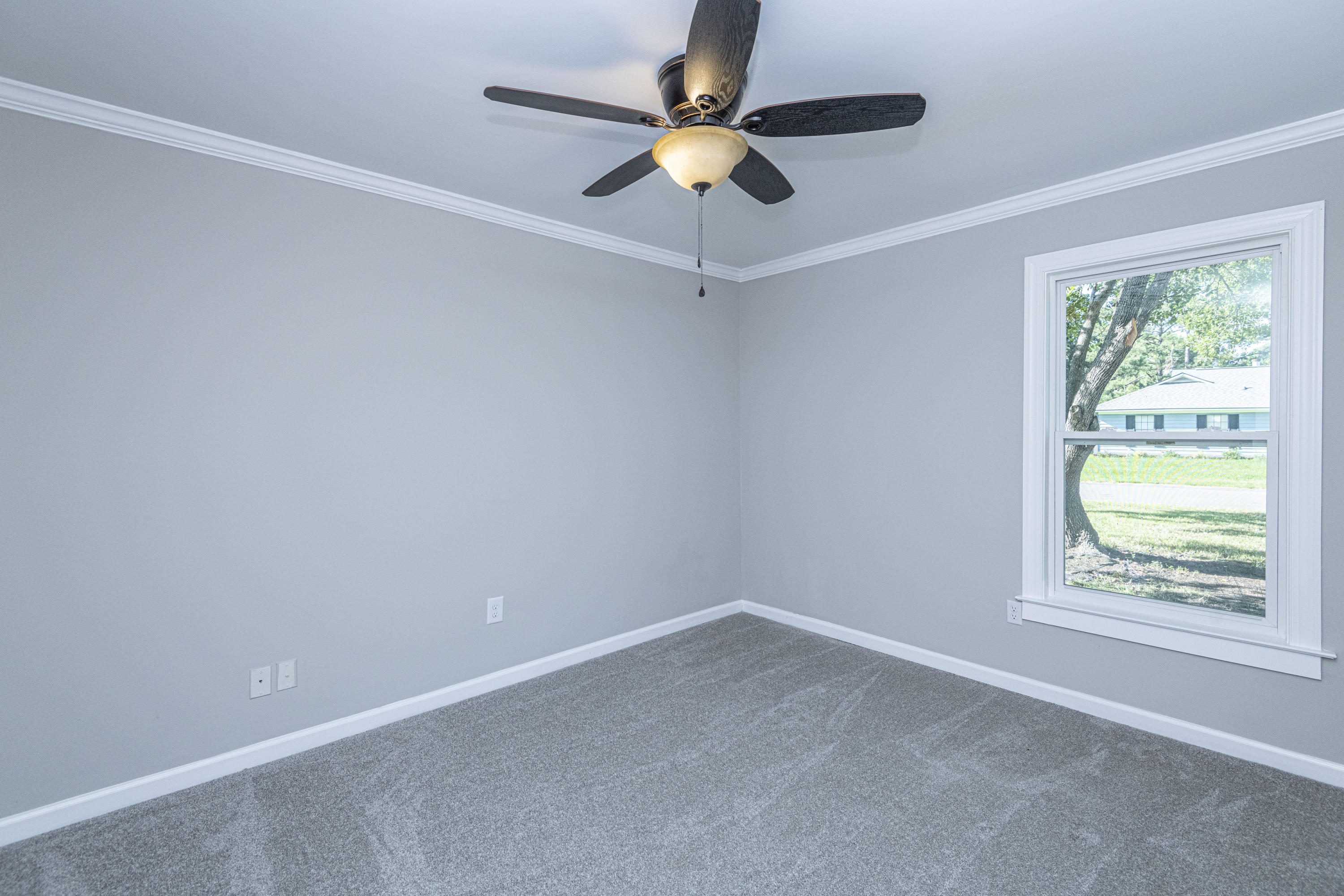 112 James Road Summerville, SC 29486 - Photo 16 of 35 Bedroom 2