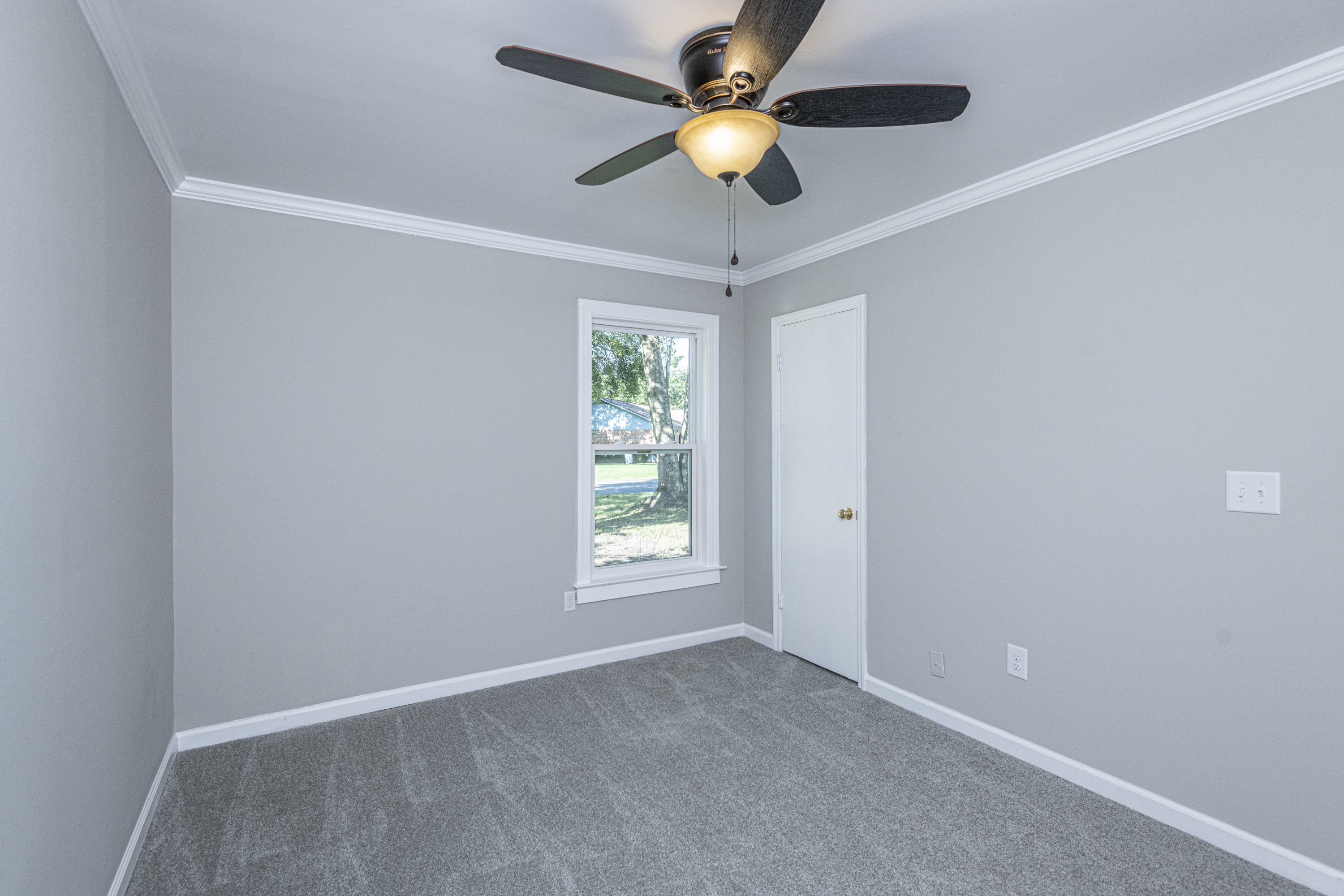 112 James Road Summerville, SC 29486 - Photo 17 of 35 Bedroom 2