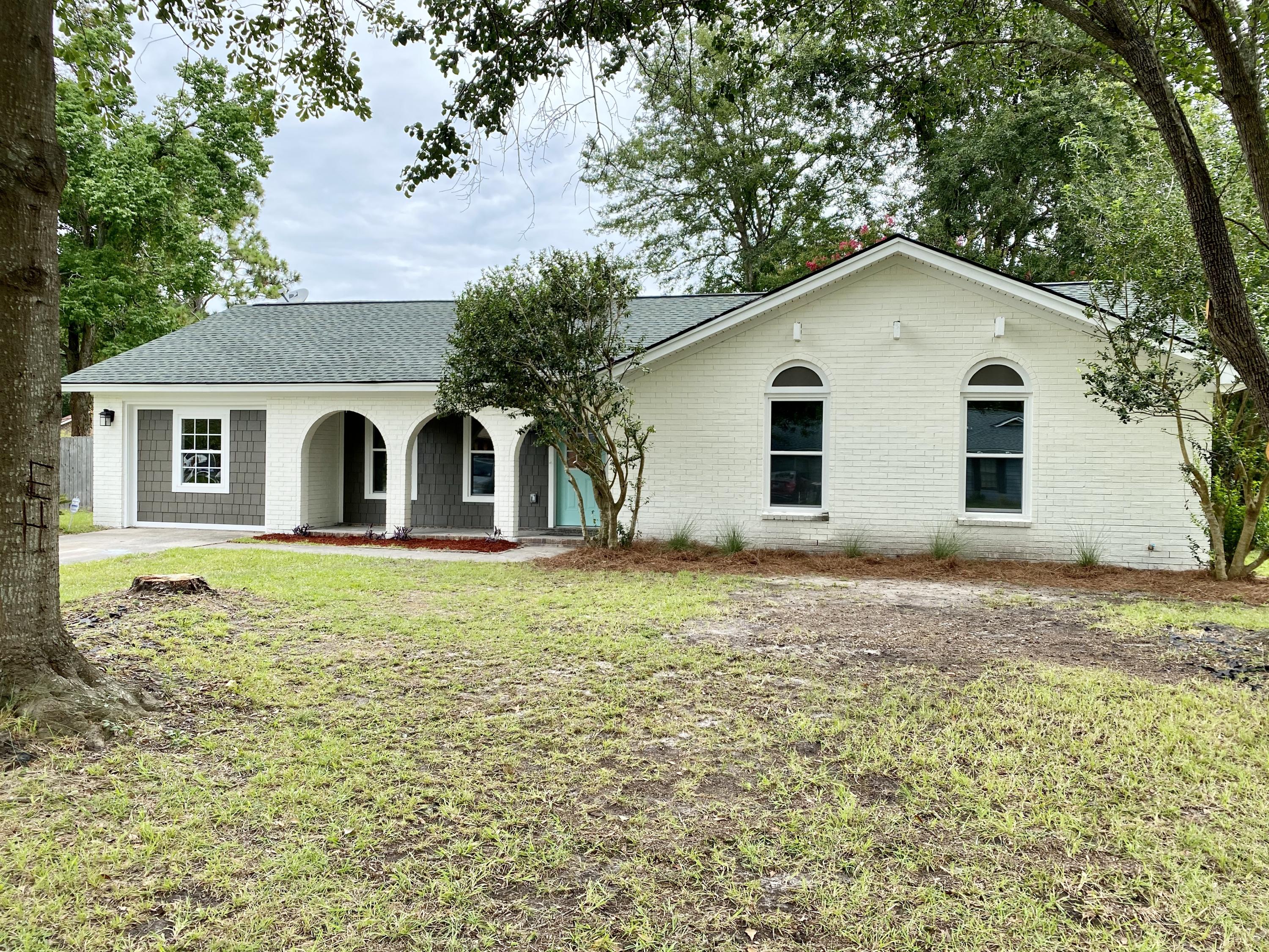 112 James Road Summerville, SC 29486 - Photo 5 of 35 Front