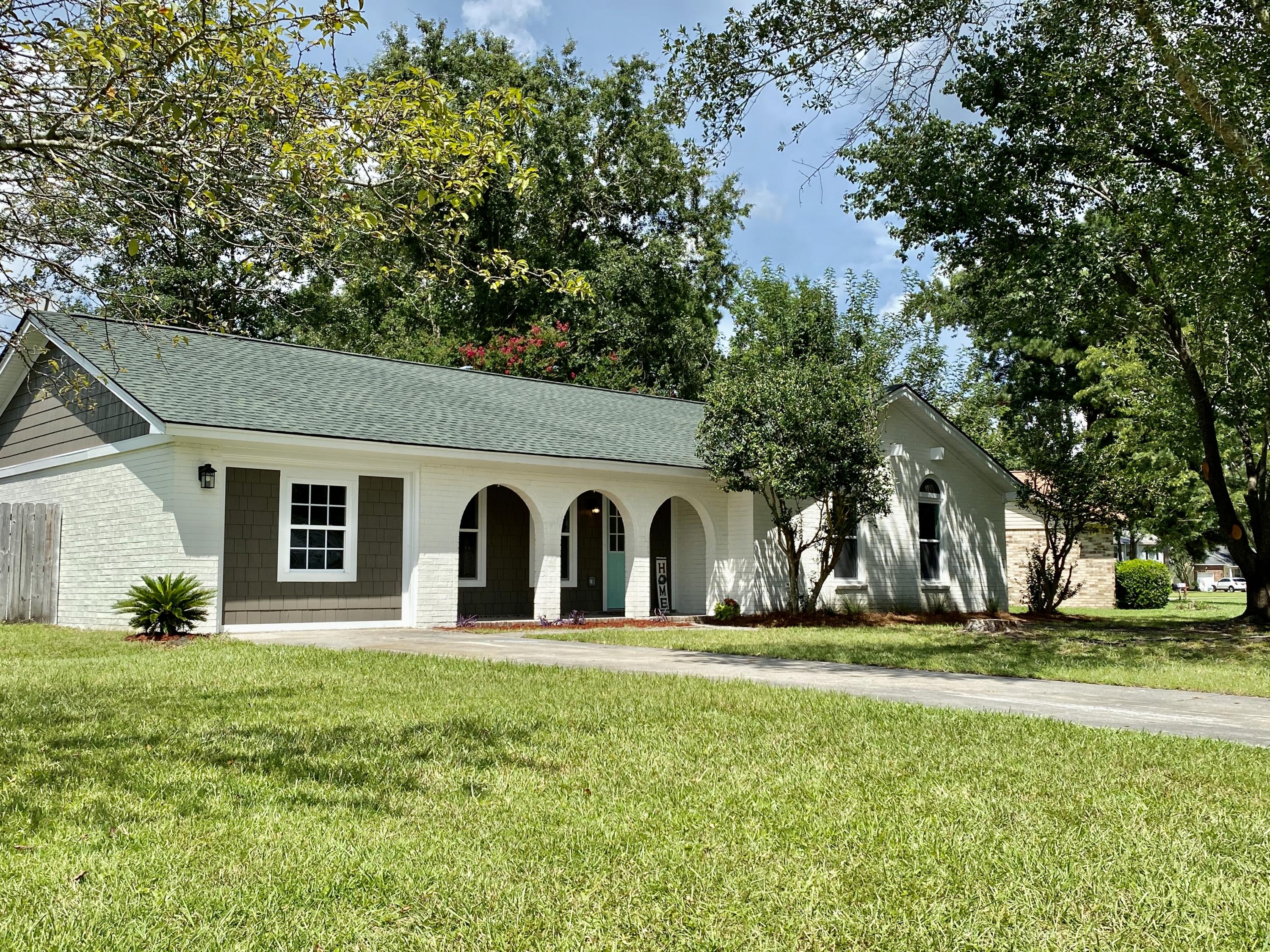 112 James Road Summerville, SC 29486 - Photo 6 of 35 112 James Rd.