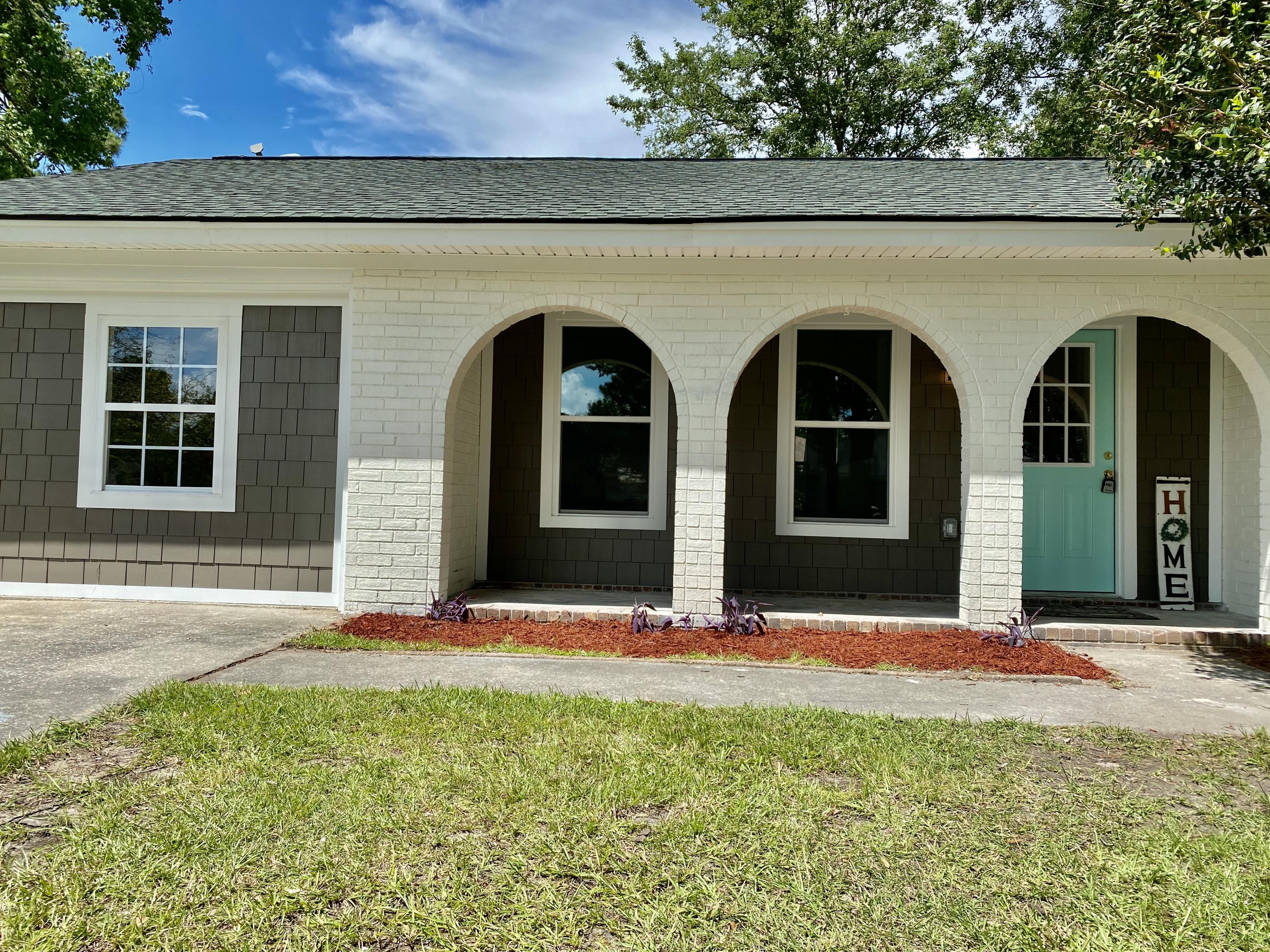 112 James Road Summerville, SC 29486 - Photo 7 of 35 Front Porch