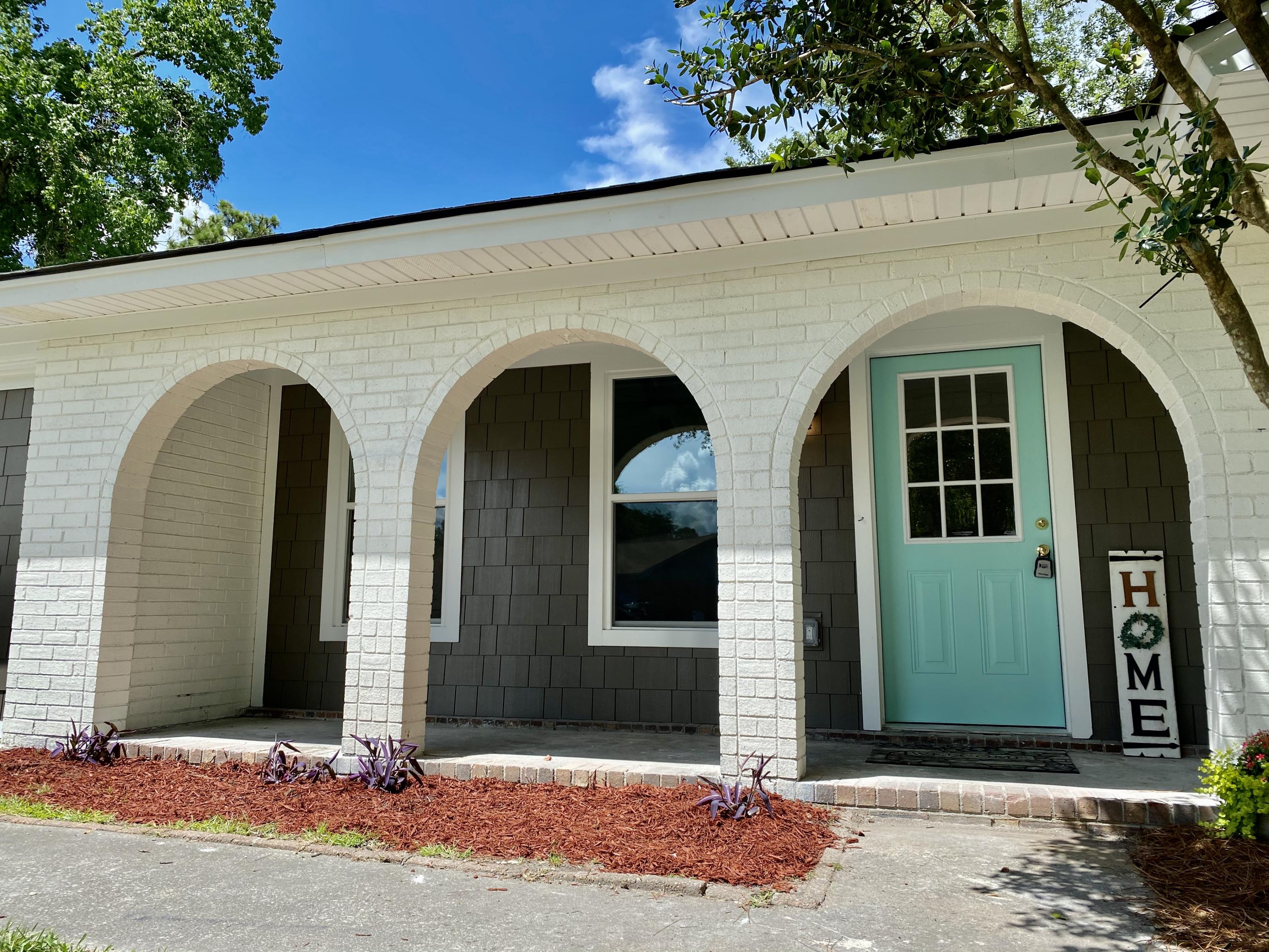 112 James Road Summerville, SC 29486 - Photo 8 of 35 Front Porch