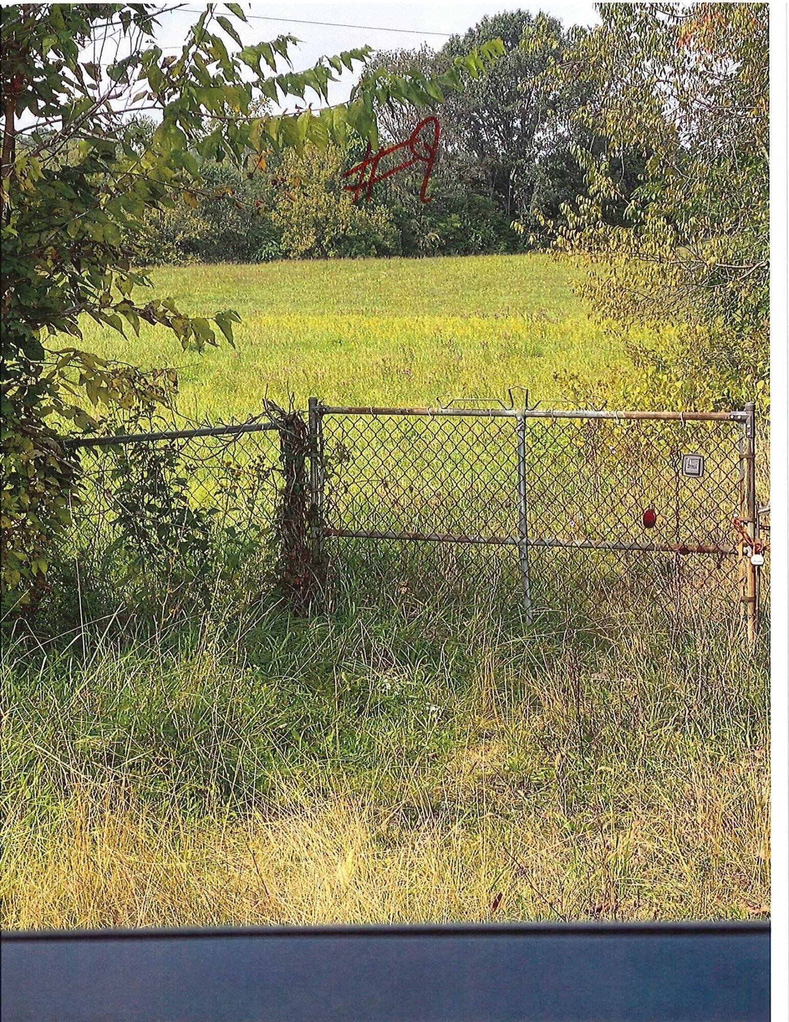 558 Emmett Road Bristol, TN 37620 - Photo 1 of 3 20211014131414994_0001