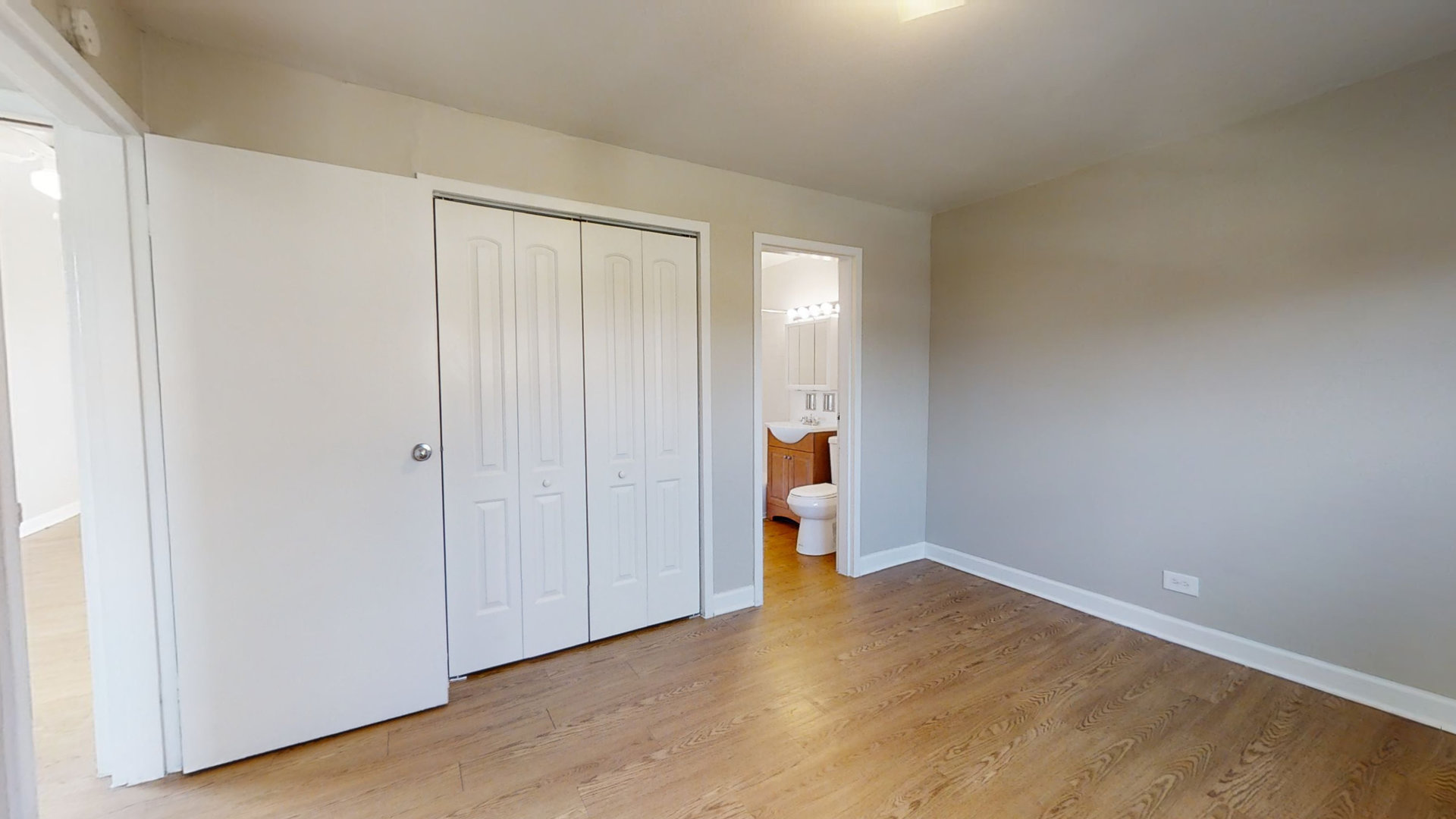 6606 Windsor Avenue, Unit 2A Berwyn, IL 60402 - Photo 7 of 15 a view of an empty room