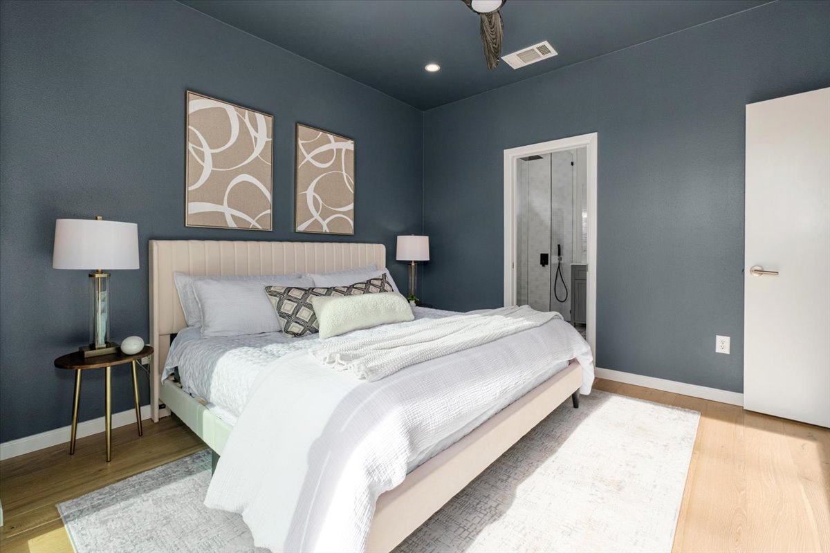 924 Cardinal Lane Austin, TX 78704 - Photo 15 of 33