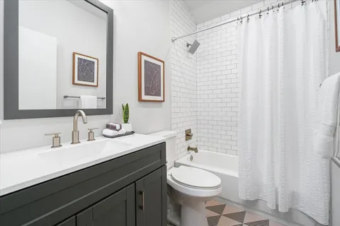 $640,000 | 924 Cardinal Lane, Austin, TX 78704