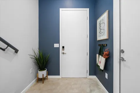 $640,000 | 924 Cardinal Lane, Austin, TX 78704