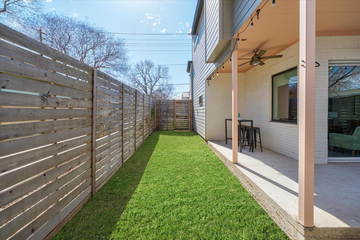 924 Cardinal Lane Austin, TX 78704 - Photo 28 of 33