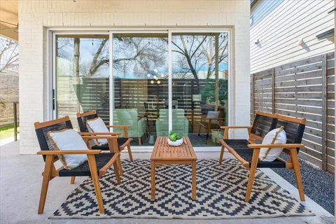 $640,000 | 924 Cardinal Lane, Austin, TX 78704