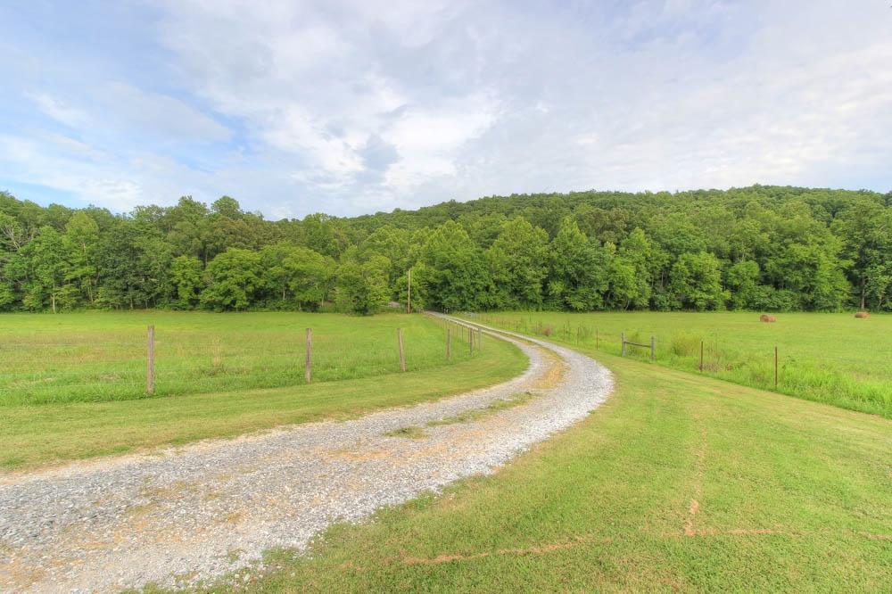 993 Salem Valley Road Ten Mile, TN 37880 - Photo 10 of 38 IMG_6188_3_4Enhancer