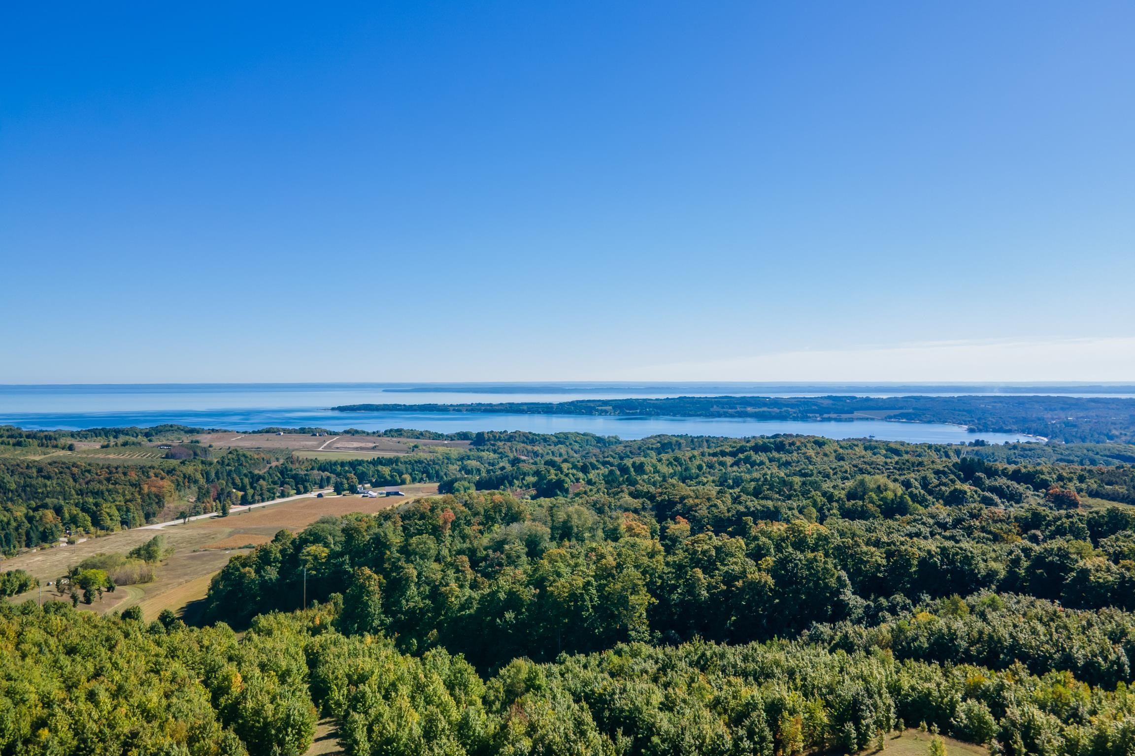 9224 East Duck Lake Road Suttons Bay, MI 49682 - Photo 61 of 63