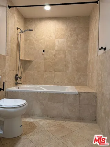 $3,500 | 13112 Moorpark Street, Unit 1, Sherman Oaks, CA 91423