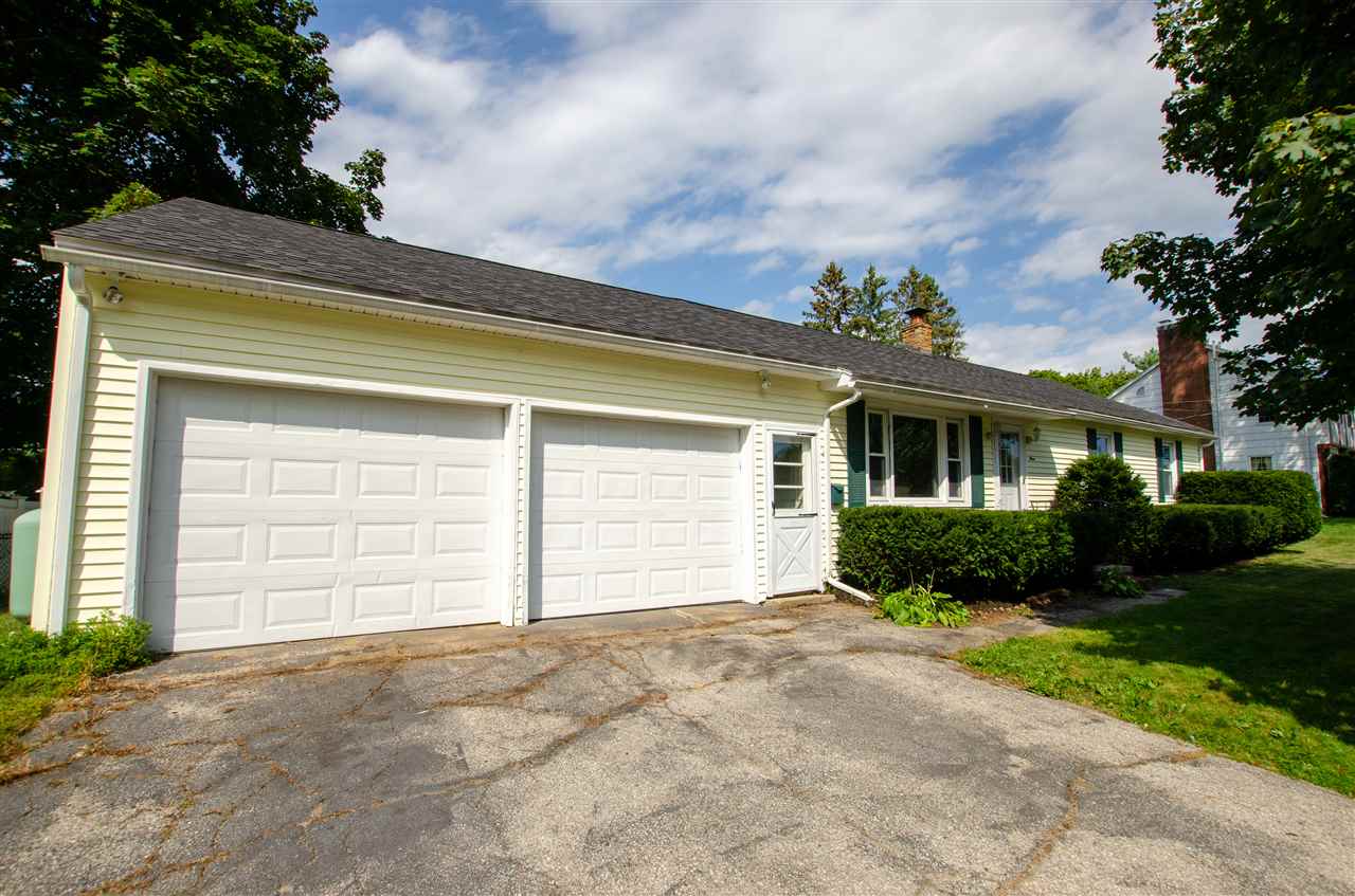 9 Gloria Street Rochester, NH 03867 - Photo 3 of 36