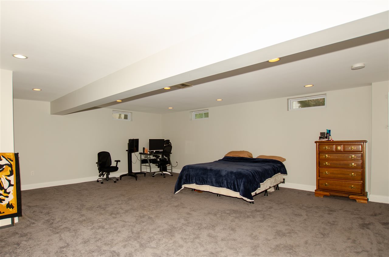 9 Gloria Street Rochester, NH 03867 - Photo 24 of 36