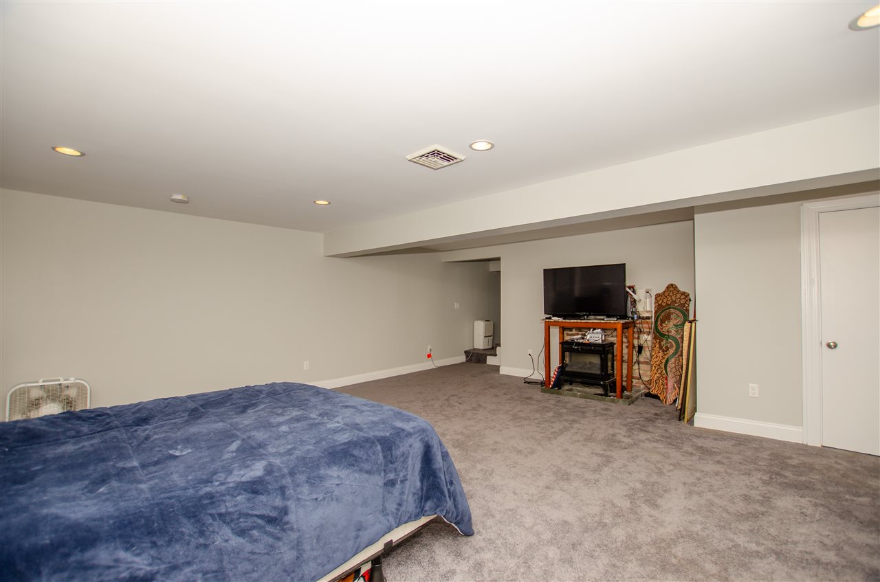 9 Gloria Street Rochester, NH 03867 - Photo 26 of 36
