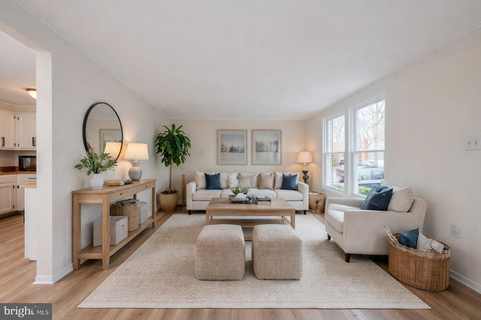 8414 Belding Court Brandywine, MD 20613 - Photo 2 of 37 a living room with furniture and a potted plant