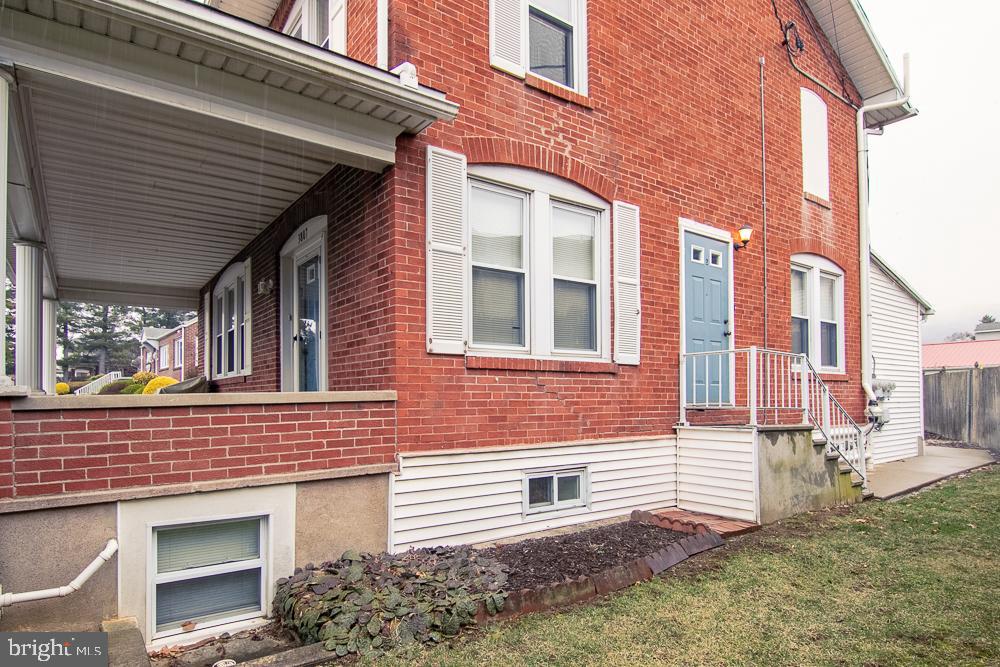 3807 Kutztown Road Reading, PA 19605 - Photo 4 of 20 Entrance to Apt #2