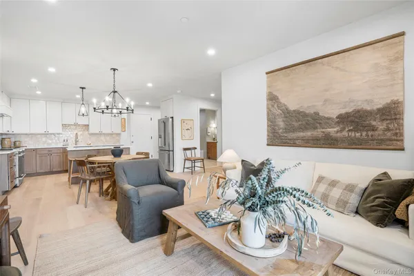 $795,000 | 25 South Riverside Avenue, Unit 104, Croton-on-Hudson, NY 10520