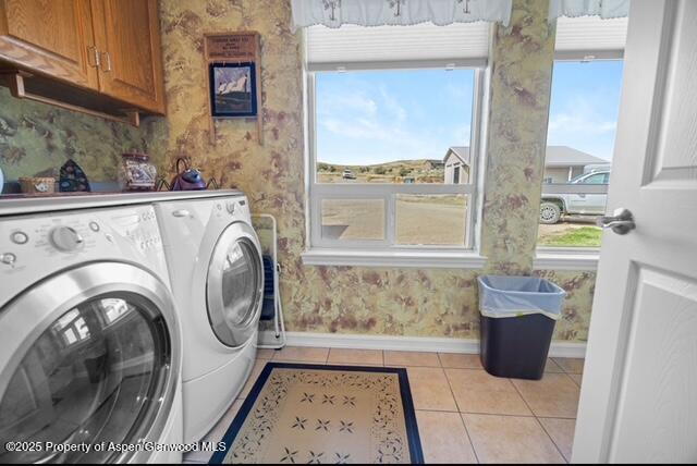 1040 Pronghorn Road Craig, CO 81625 - Photo 34 of 70 a view of entryway with washer and dryer